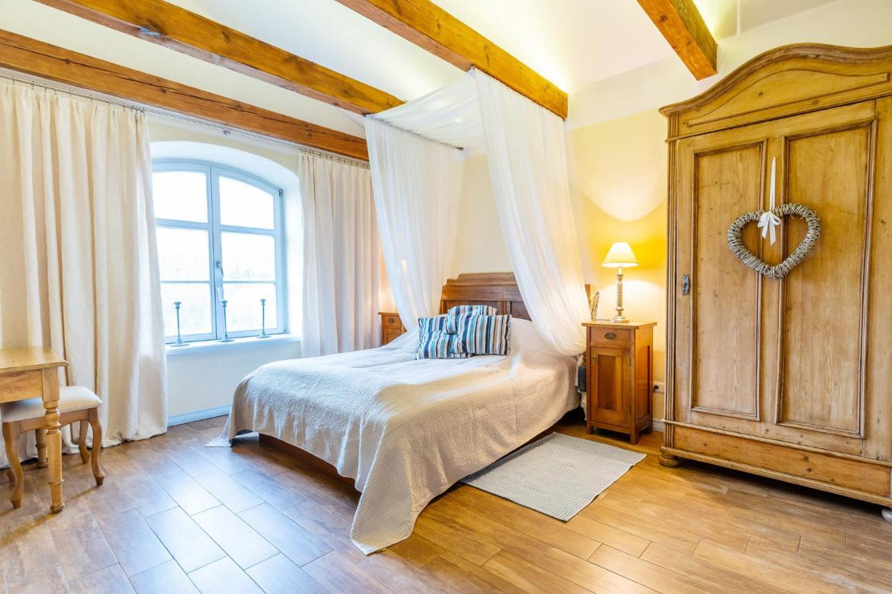 Hotel Folwark Karczemka Maldyty Esterno foto