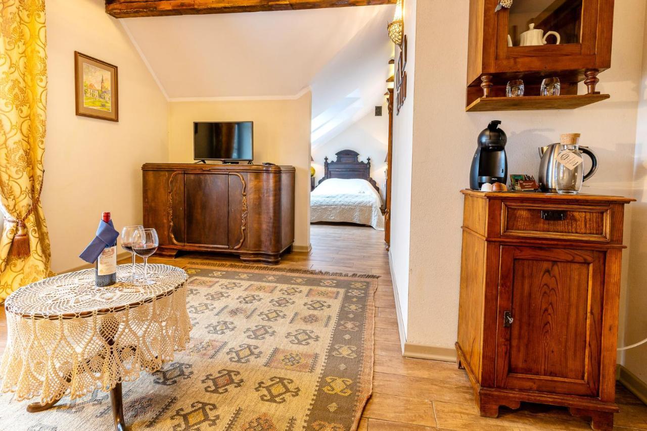 Hotel Folwark Karczemka Maldyty Esterno foto