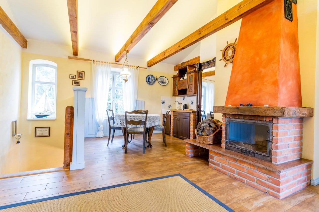 Hotel Folwark Karczemka Maldyty Esterno foto